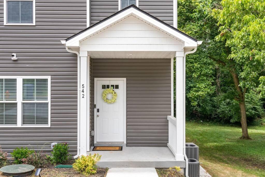 One-Of-A-Kind Smart, Cookie Themed Home For Up To 6 Clarksville Exteriér fotografie